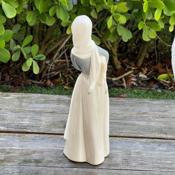 Vintage LLADRO Porcelain Figurine #4584 Girl With Lamb 10.5" Spain Sheep - Picture 7 of 9